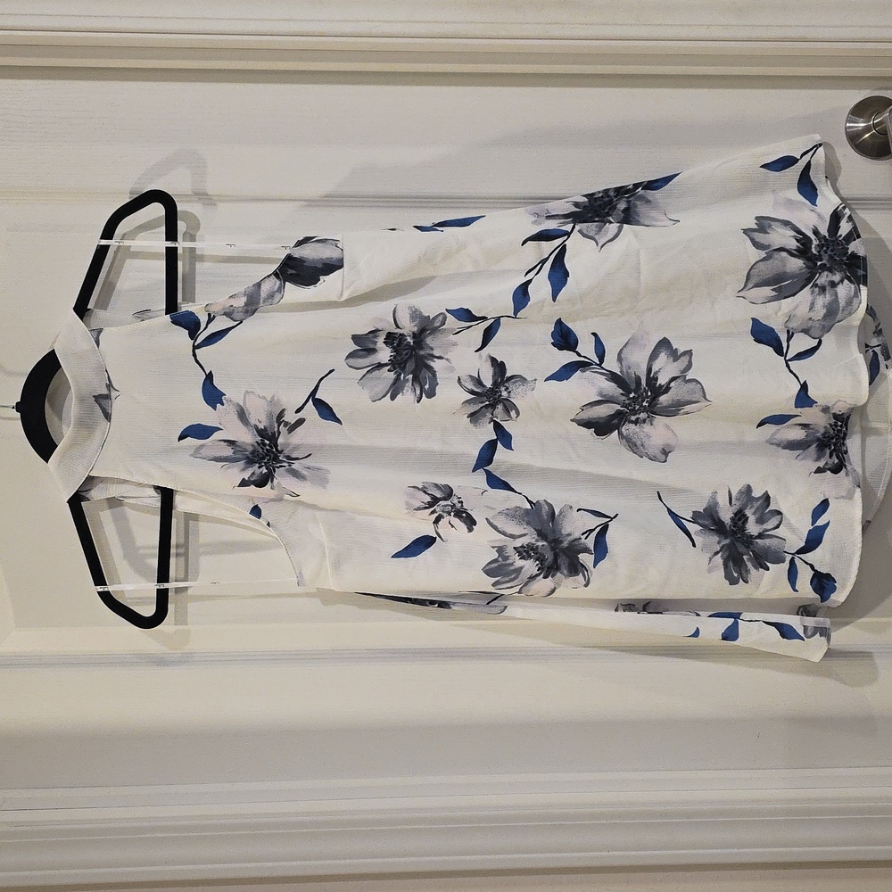 Lulu's White and Blue Floral Halter Top